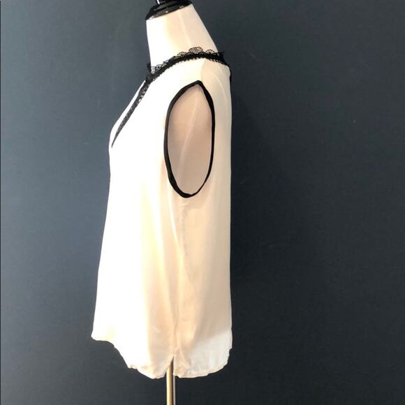 Yyigal Top Lace Trim Blouse - Picture 4 of 5